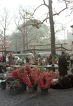 832890 Afbeelding van de bloemenmarkt op het Janskerkhof te Utrecht.